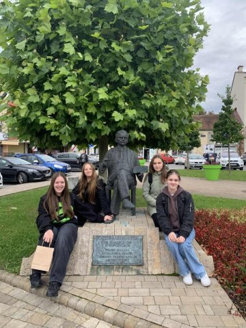 56115225612790734806872648202020335530360700n